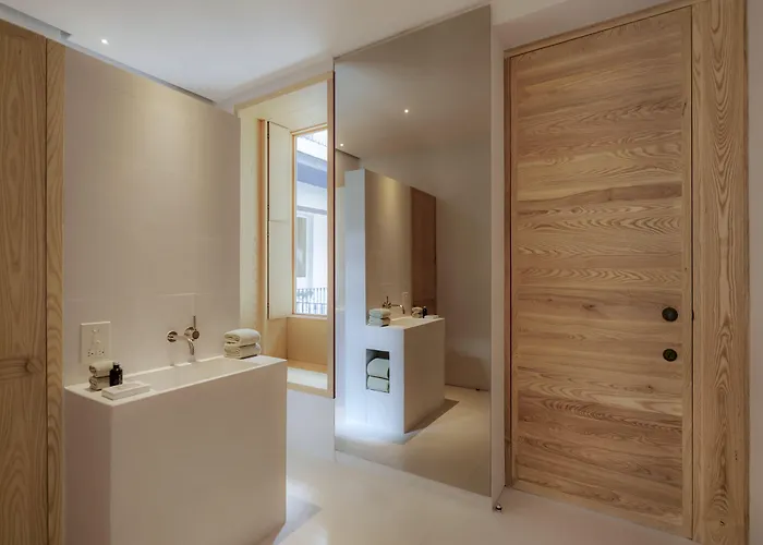 Circulo Mexicano, A Member Of Design